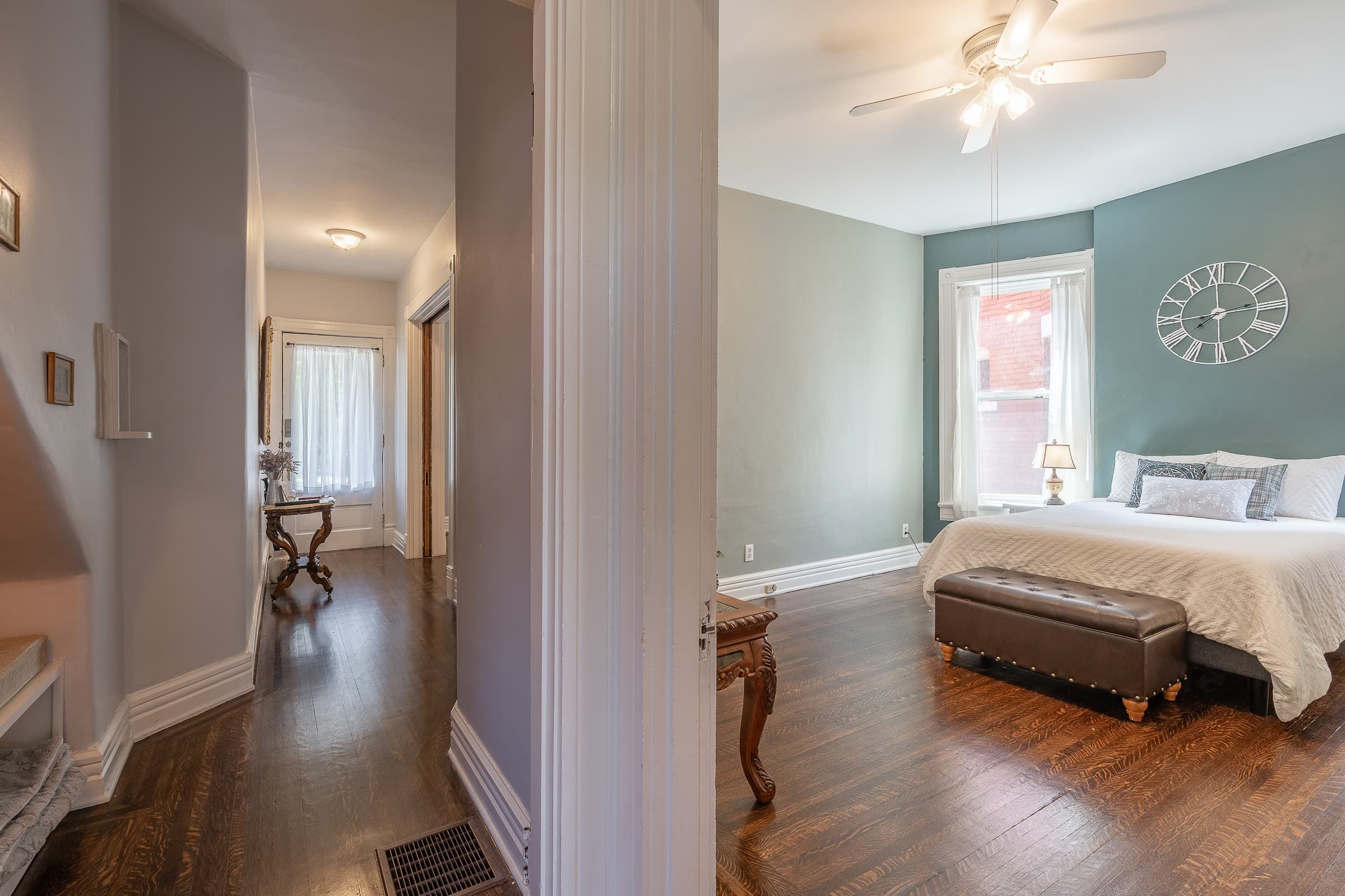 Old Louisville apartment guest space